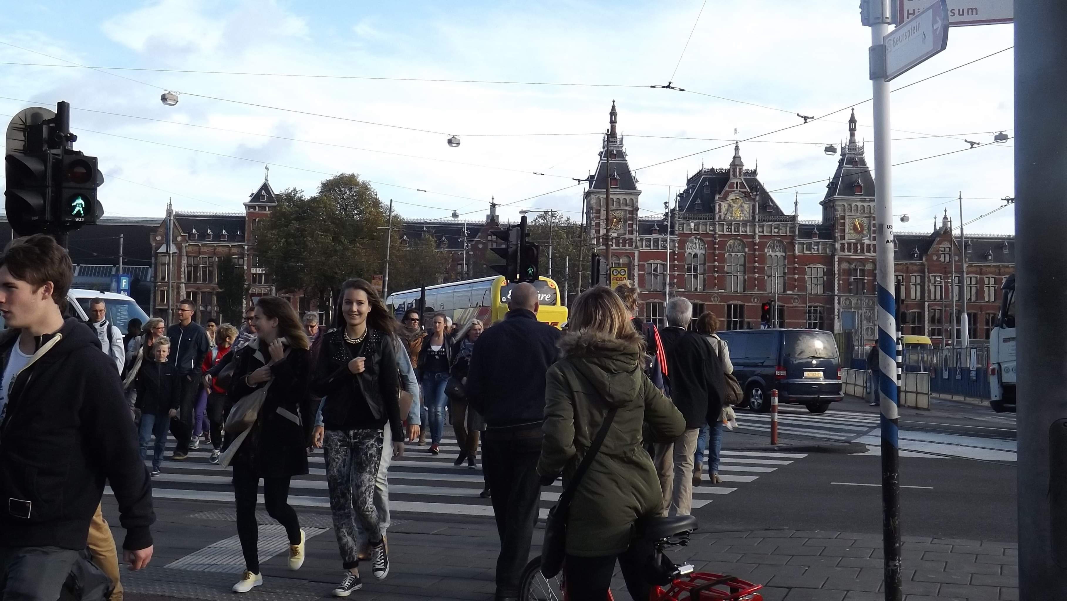 Dam square . Amsterdam. - Shot on Canon 1100 D | PictShare.online photography